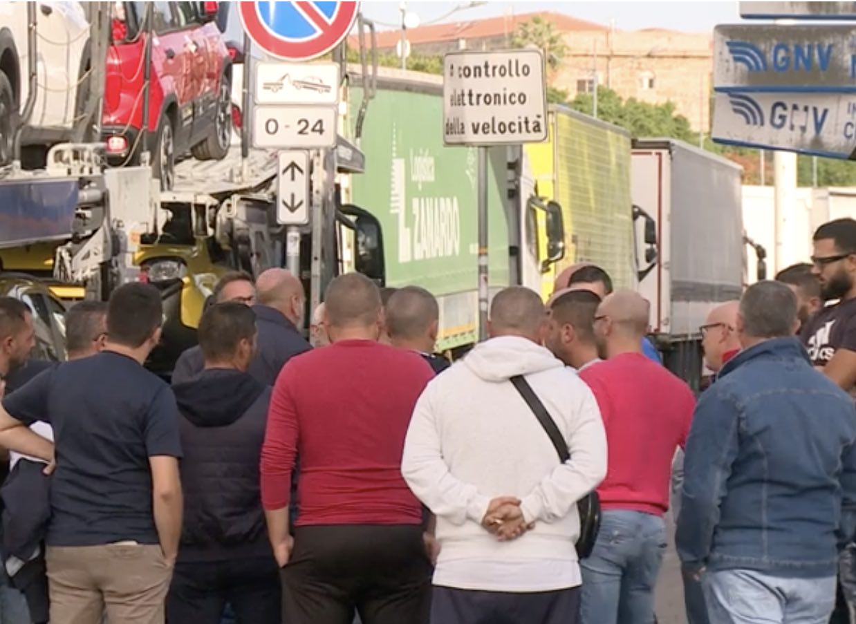 Federdistribuzione: «Sud, supermercati a rischio chiusura». Conad: «la perdita di derrate vale decine di milioni»